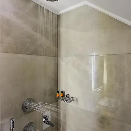 Lejlighedshotel Elia Portou Luxury 4*
